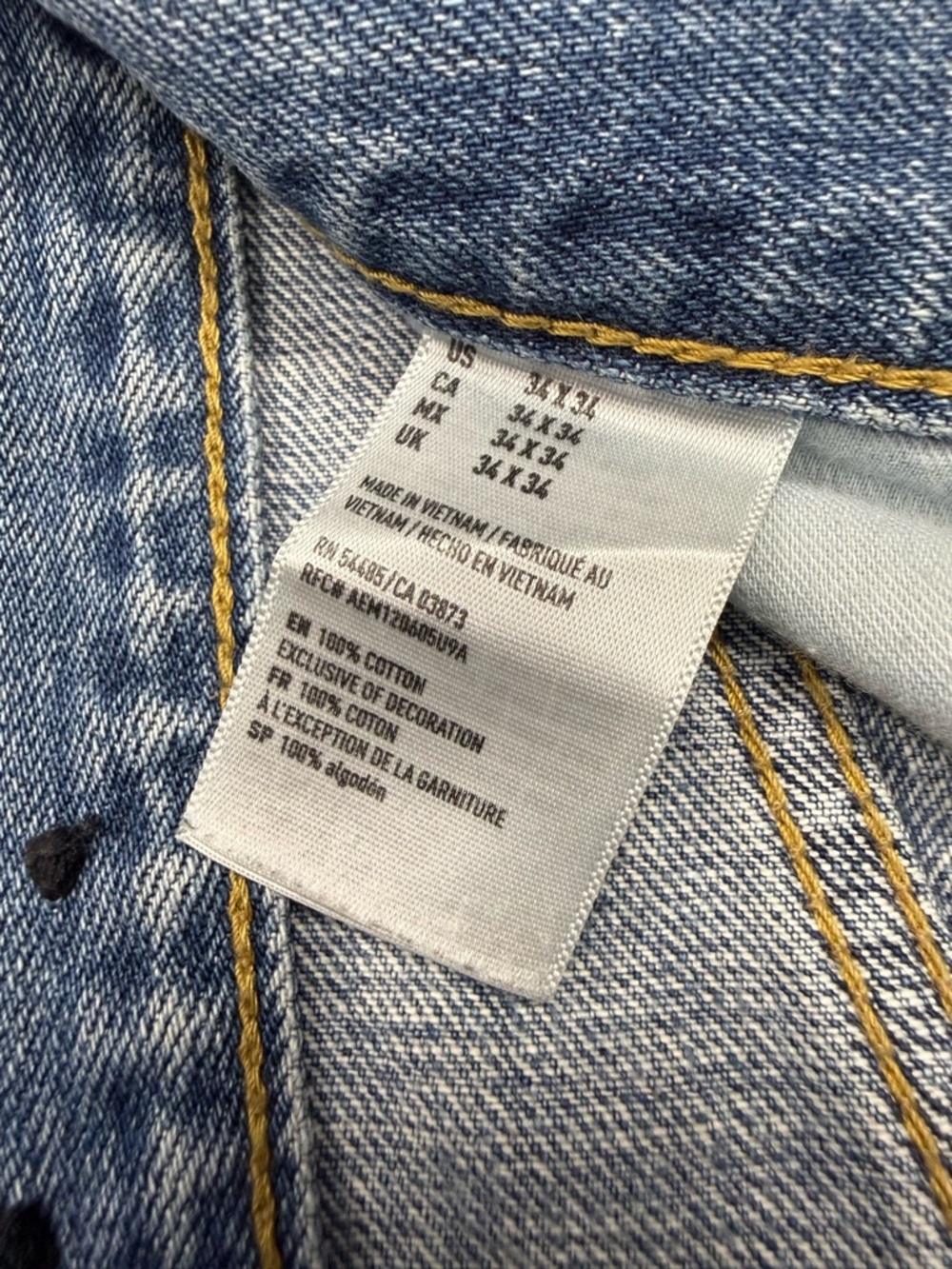 American Eagle Outfitters Men’s Light Wash Relaxed Jeans Size 34” x 34” - Picture 3 of 16